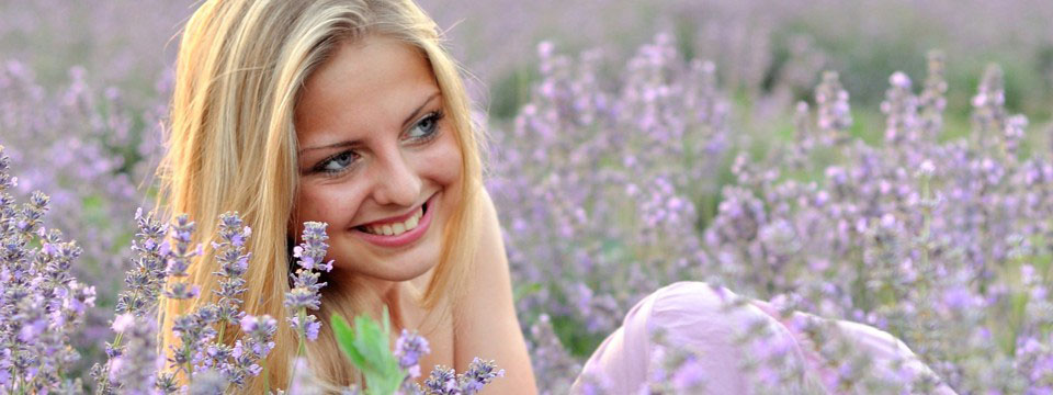Pickers of lavender 
(model: Nevena Ivancheva)