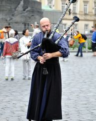 Street musicians