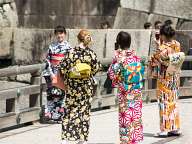 Японки в кимона