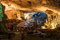 Cave of Ha Long Bay