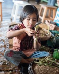 Craft workshops in Inle