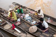 Floating market