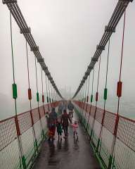 The bridge over the Ganges