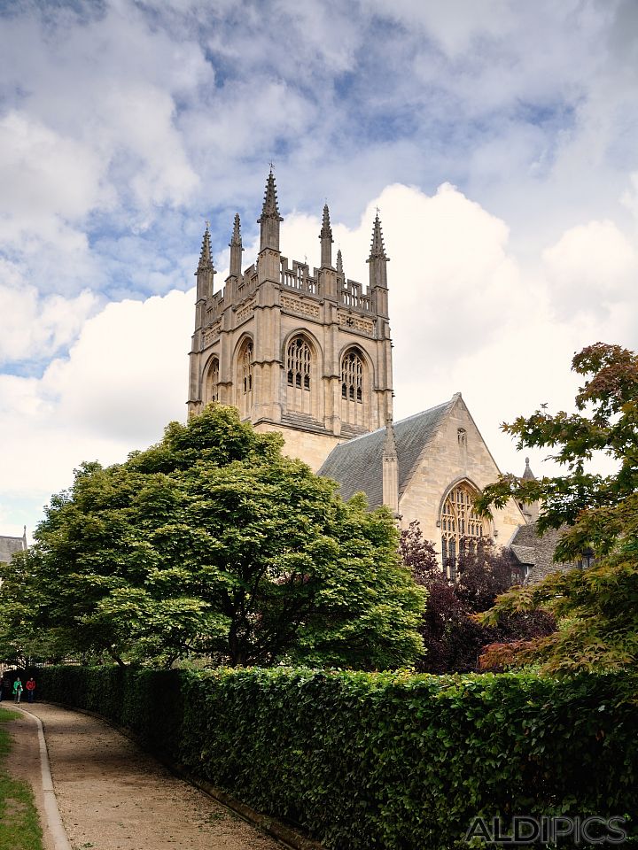 Universities in Oxford