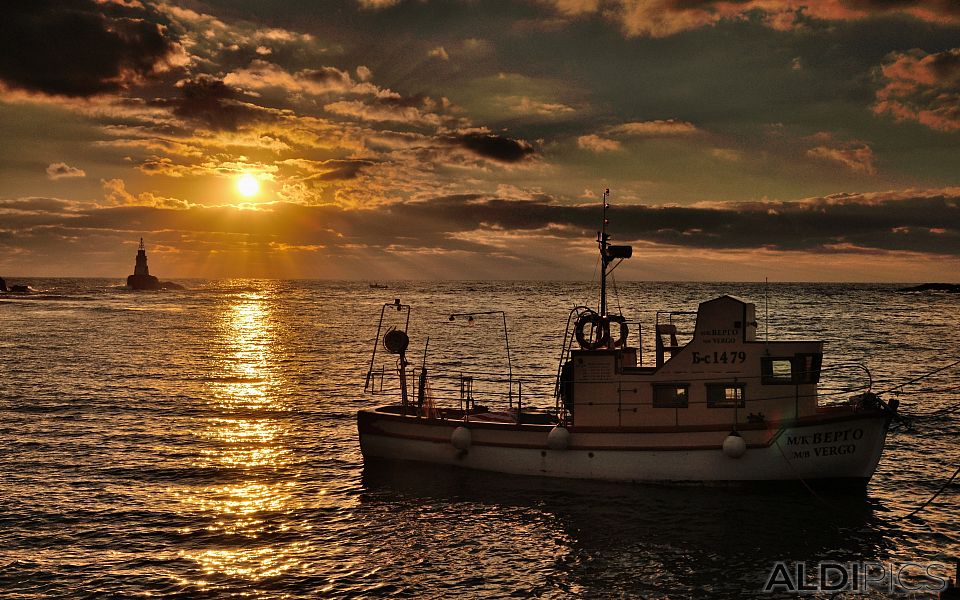 Fishing boat