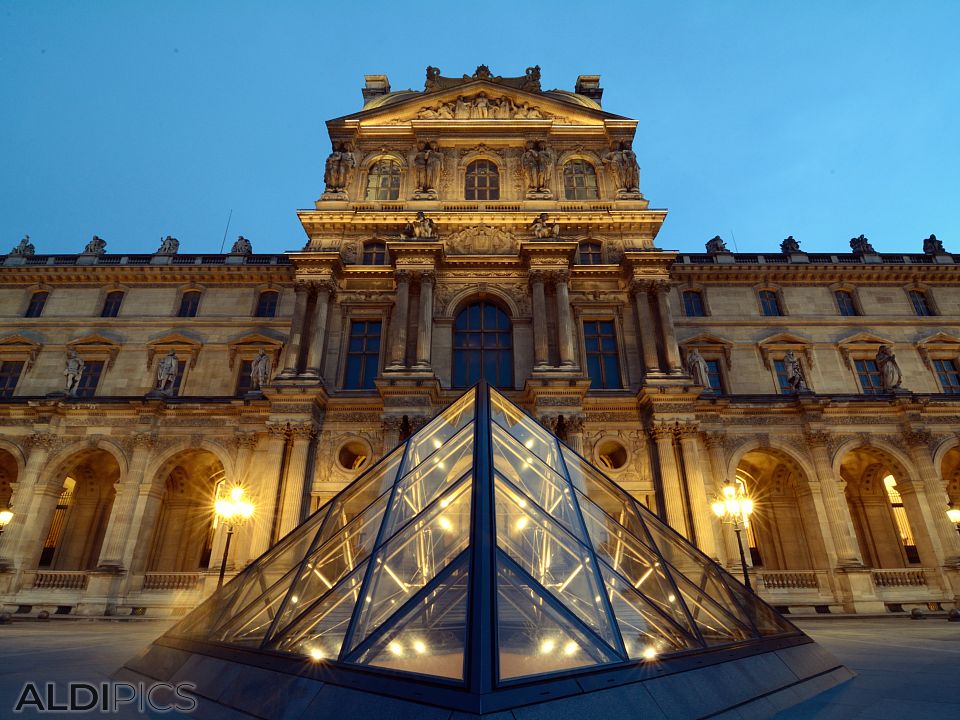 Louvre