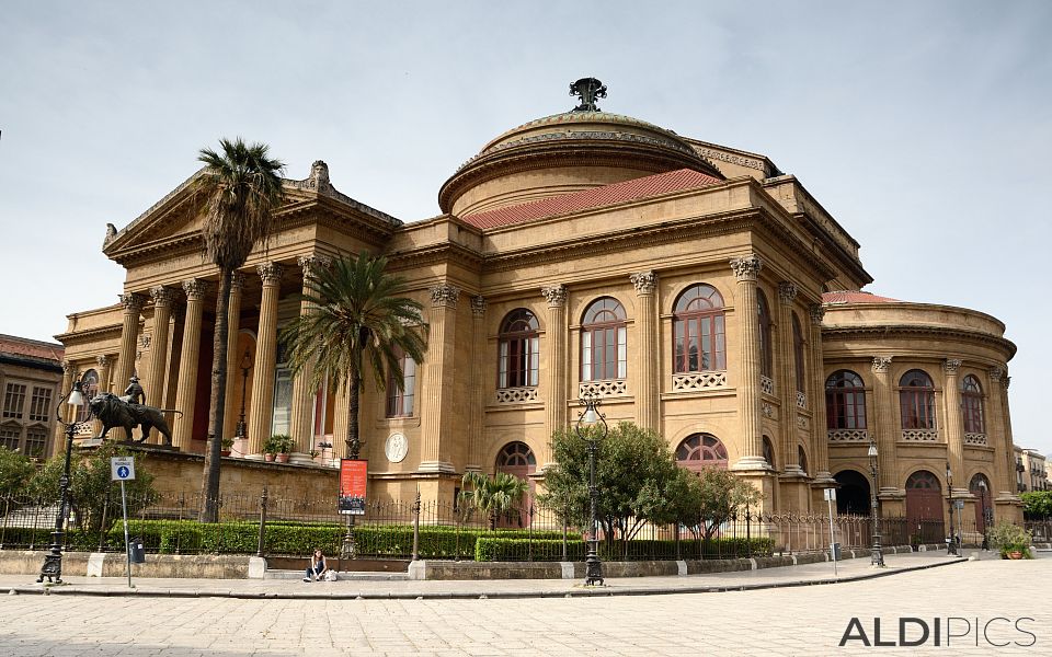 Beautiful buildings in Palermo