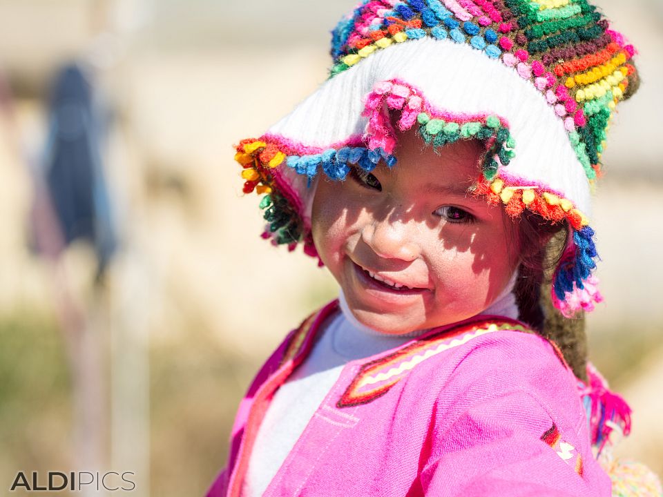 Little kids from reed islands of Uros