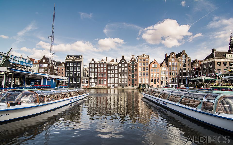 Каналите на Амстердам