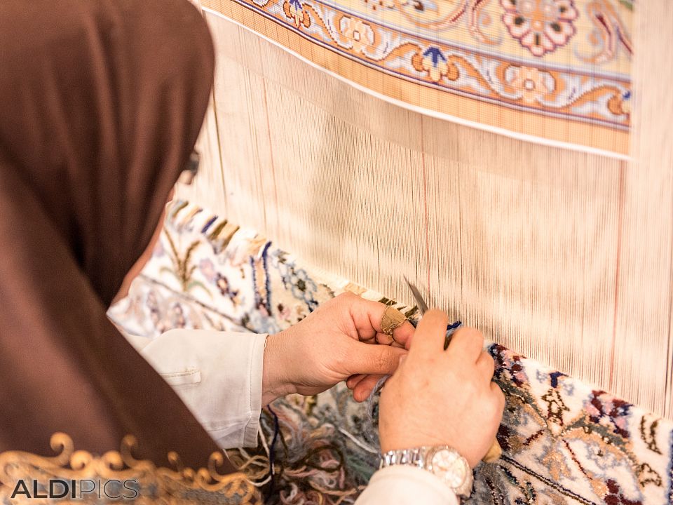 Тъкане на персийски килим