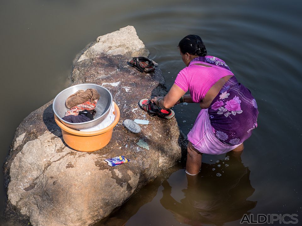 Laundry in the pond