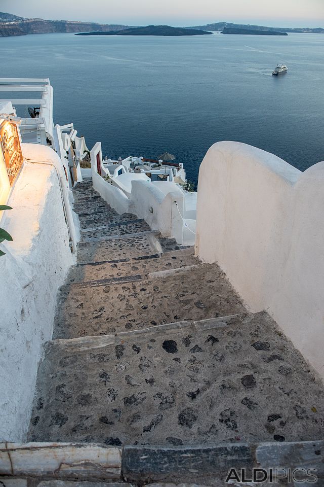 Somewhere in Oia