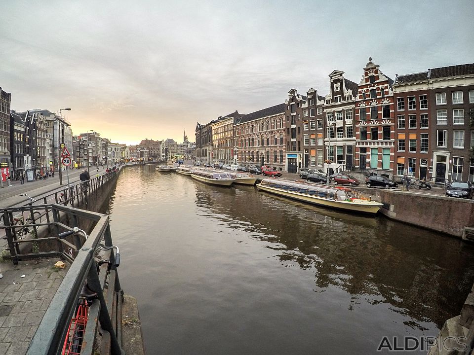 Залез над Амстердам