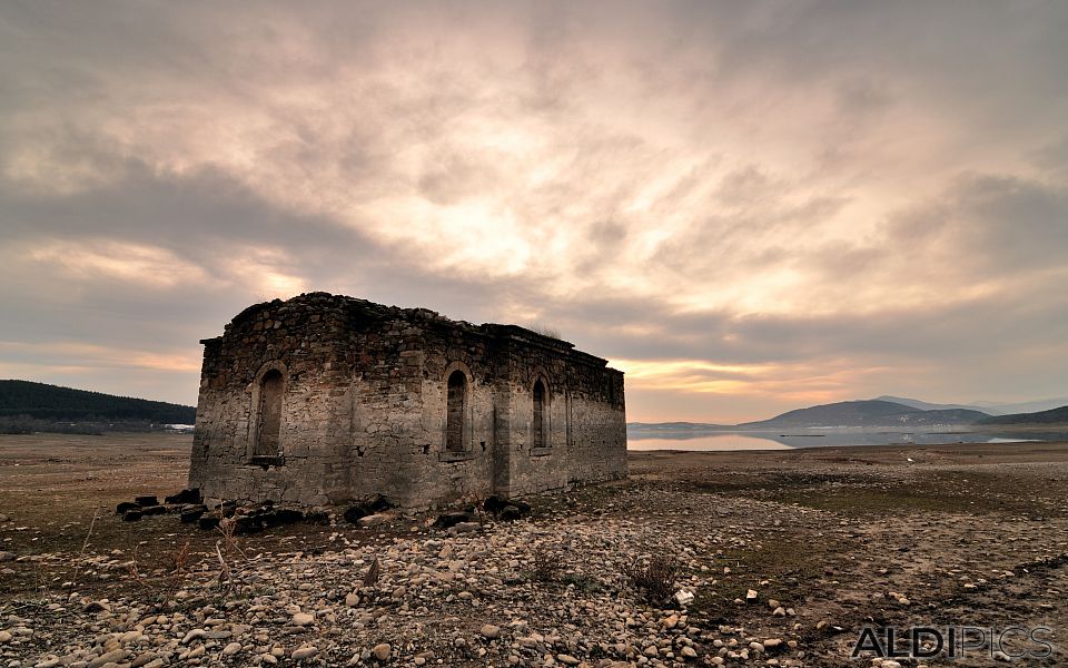 Old church in Jrebchevo dam