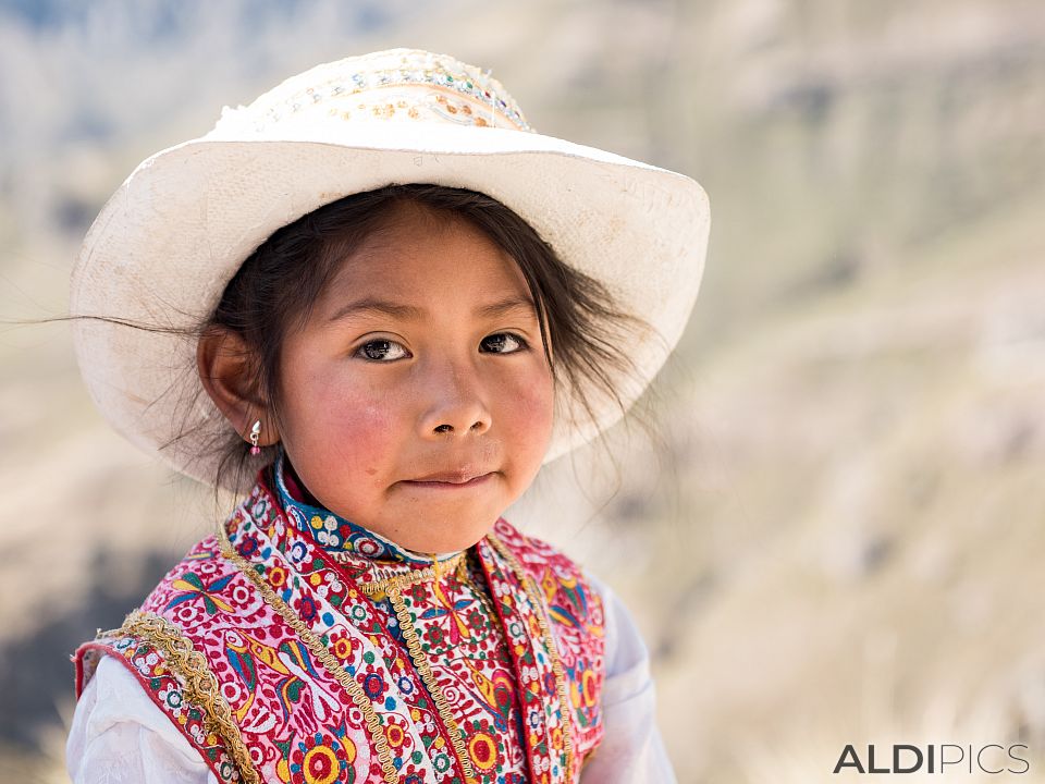 Little kids from Peru