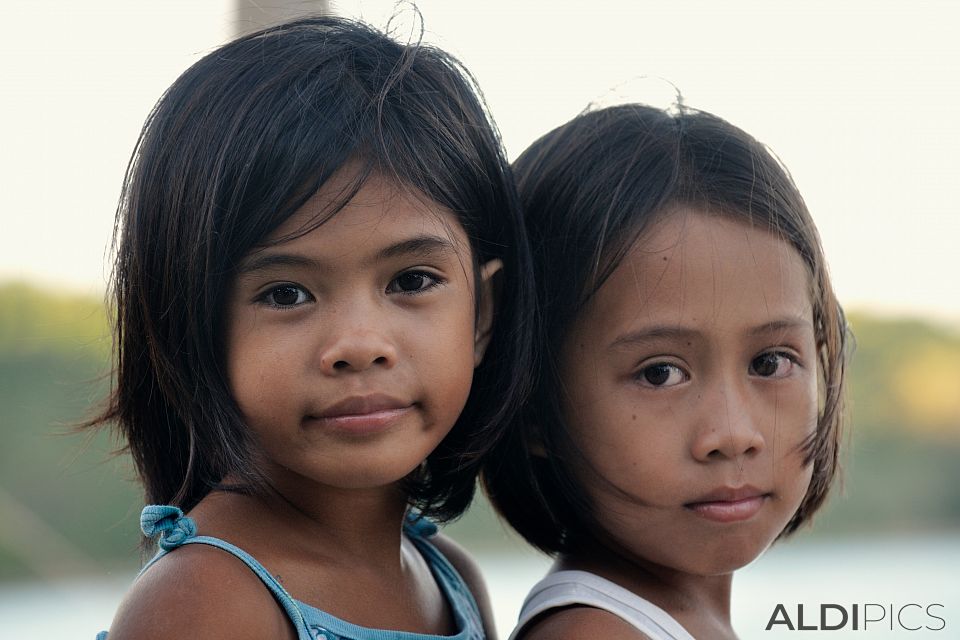 Filipino children