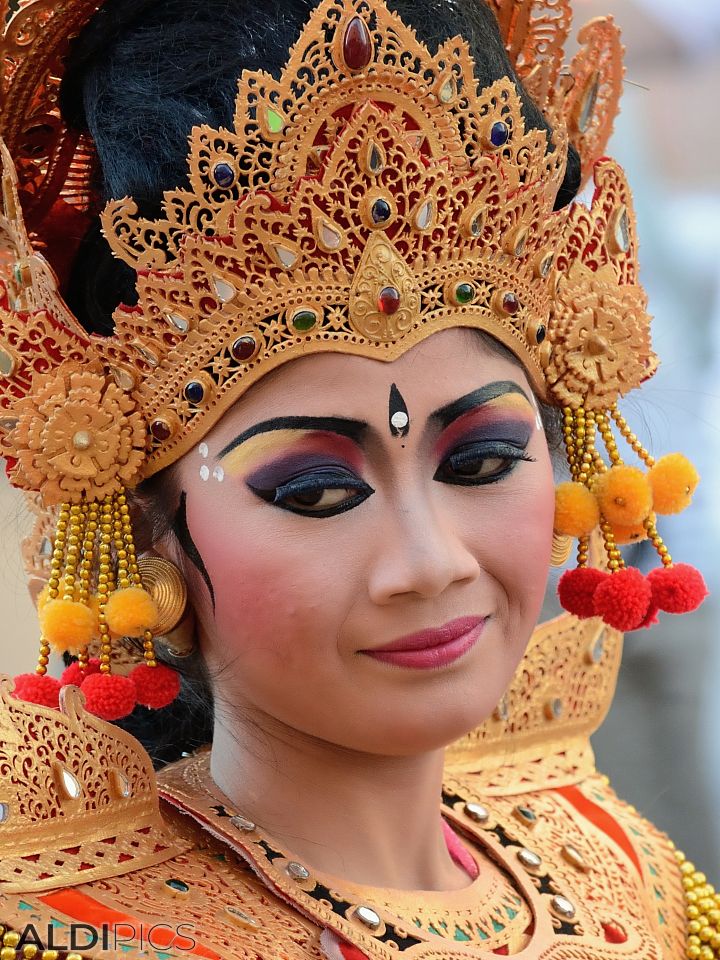 Dance group from Indonesia - 
Folk Festival Plovdiv 2013