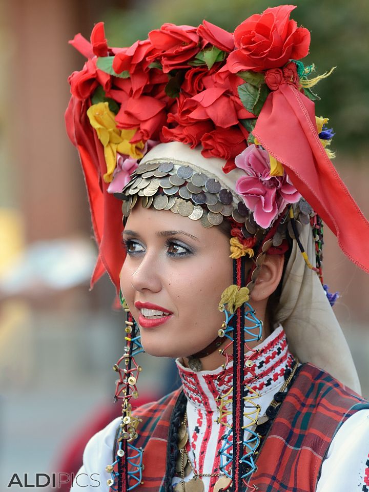 Ансамбъл Тракия - 
Фолклорен фестивал Пловдив 2013