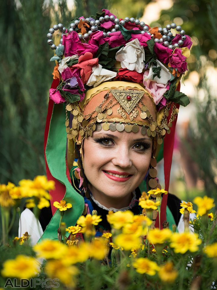 Ансамбъл Тракия - 
Фолклорен фестивал Пловдив 2014