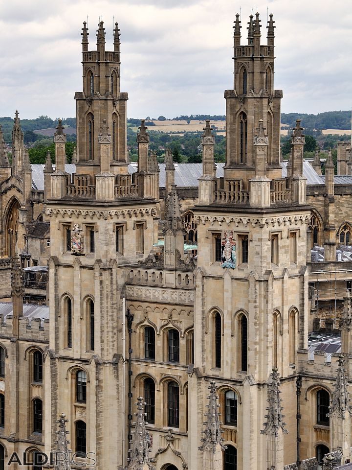 Universities in Oxford