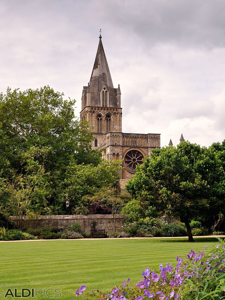 Universities in Oxford