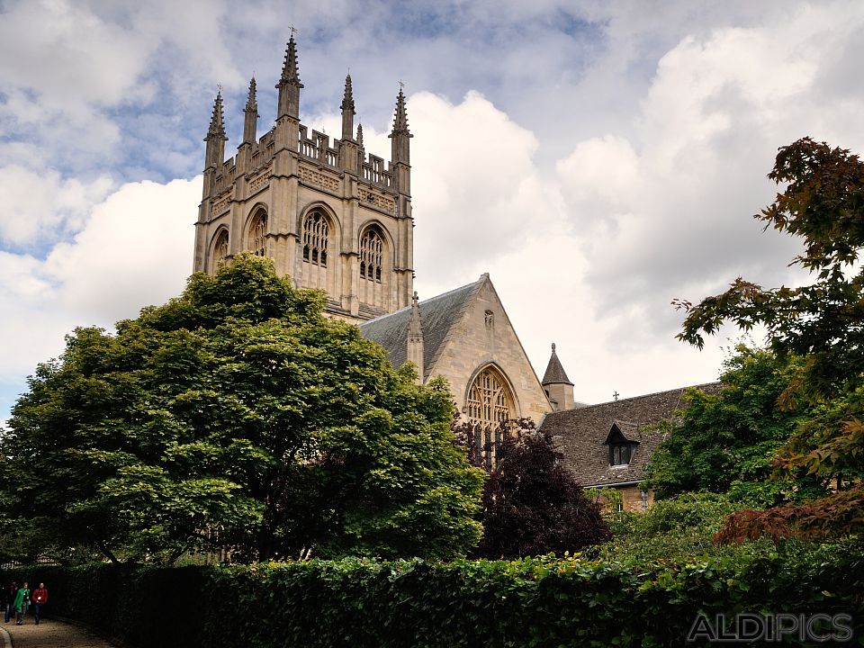 Universities in Oxford