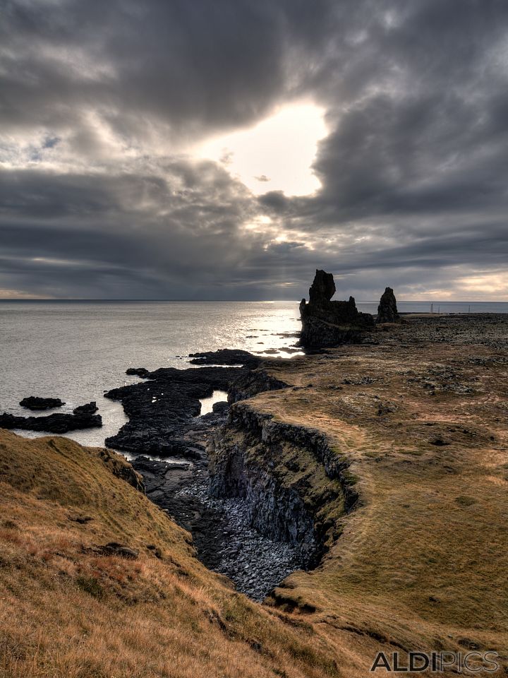 Coast near Snaefellsjoekull