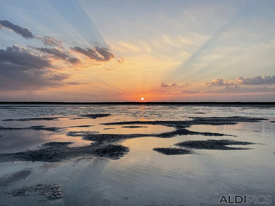 Sunrise on Aliki