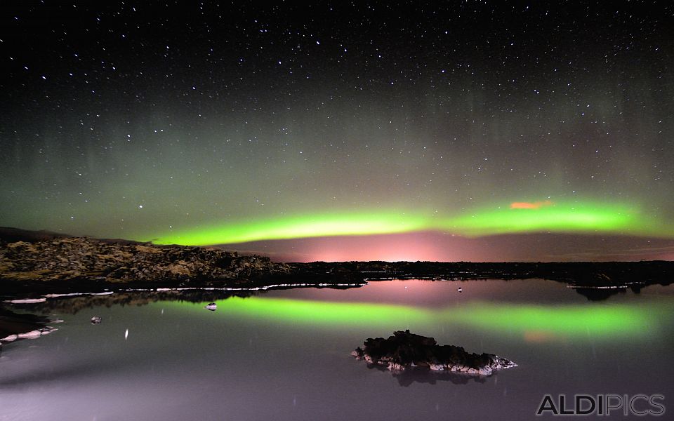 Северното сияние край Grindavik