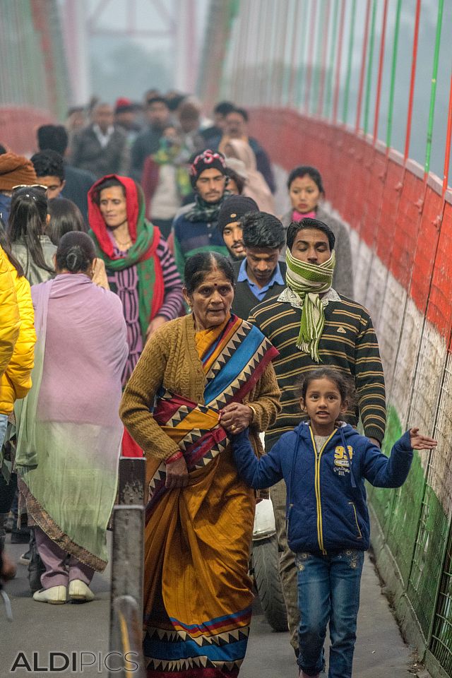 The bridge over the Ganges