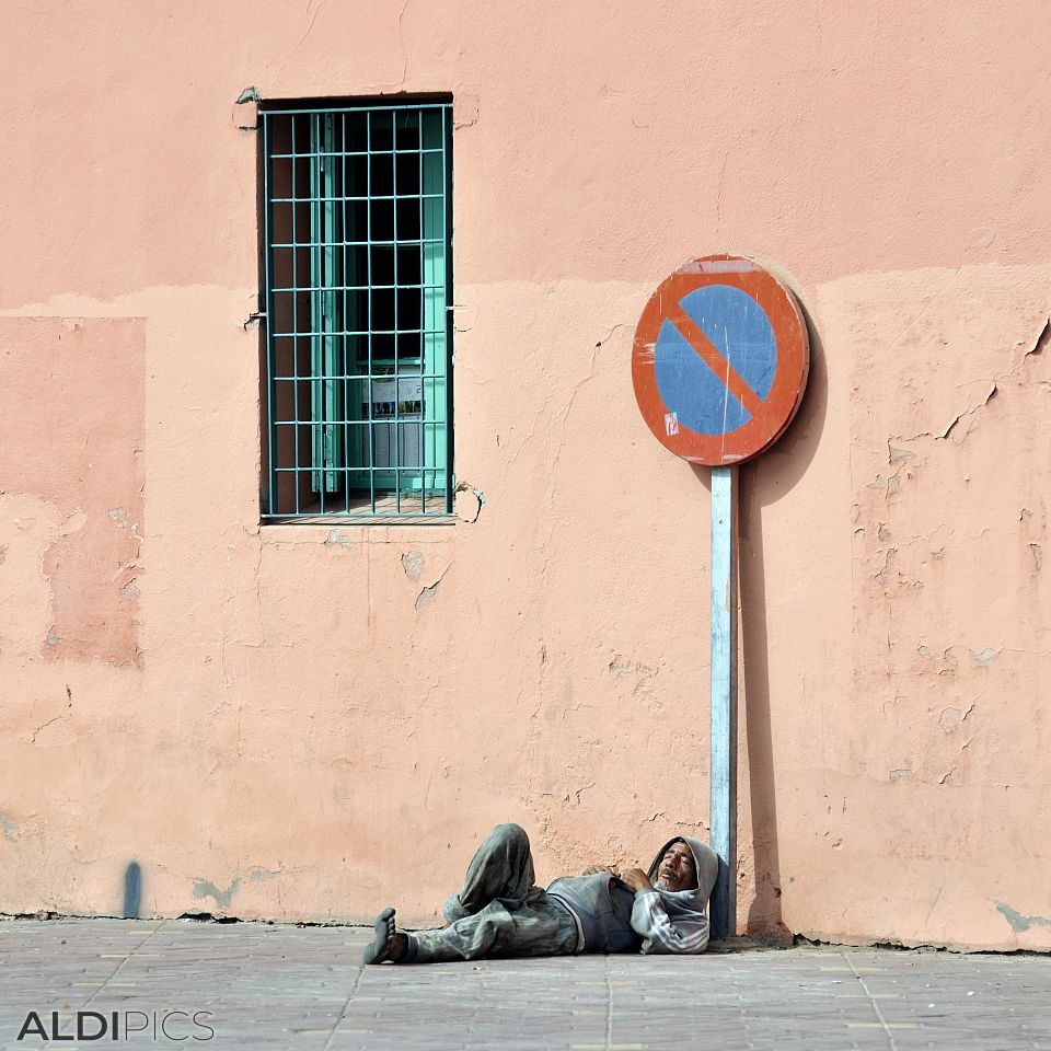 Light nap at the square