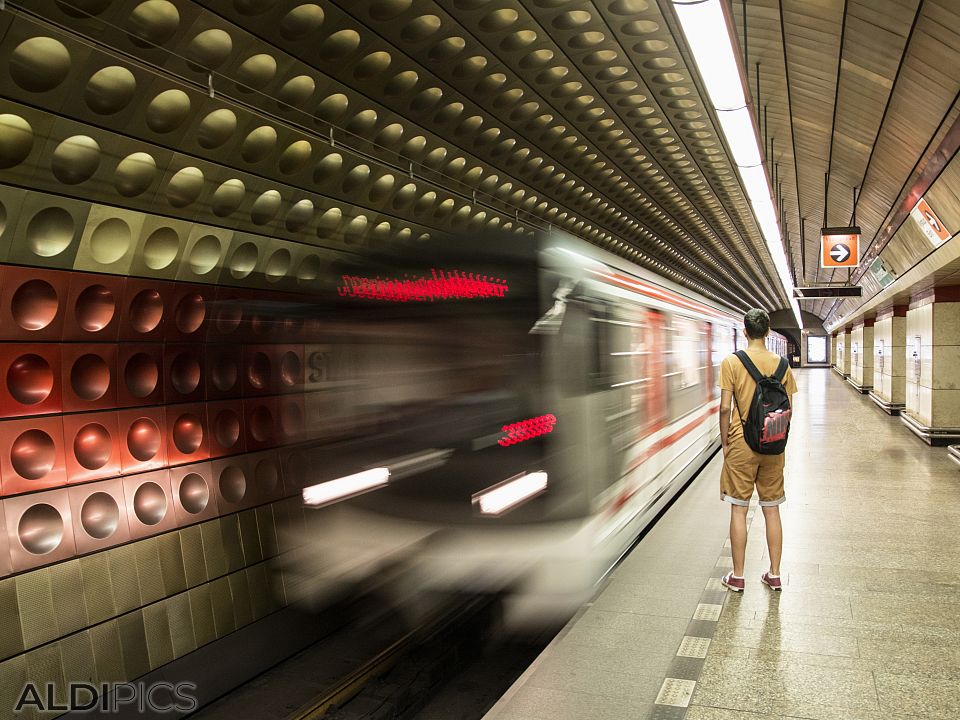 Metrostation Staromestska