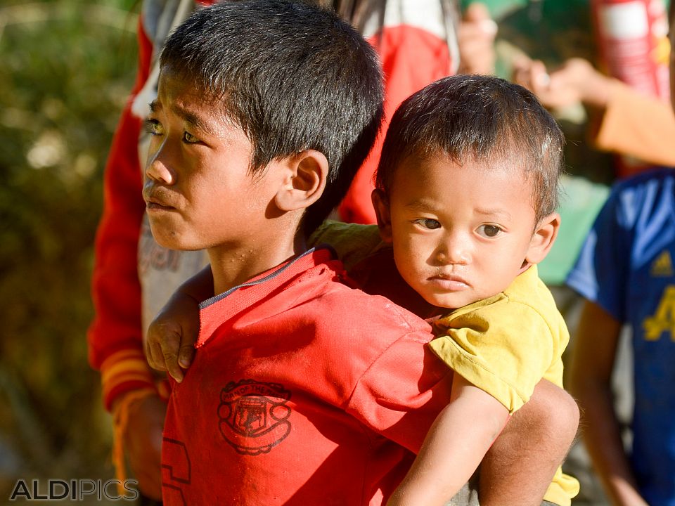 Children from Laos