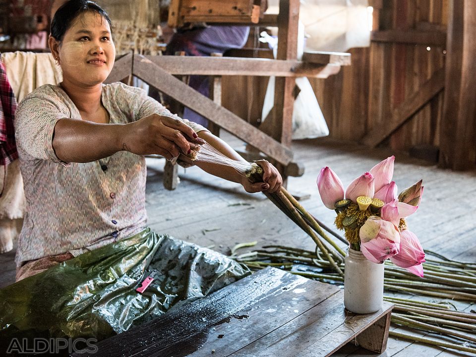 Craft workshops in Inle