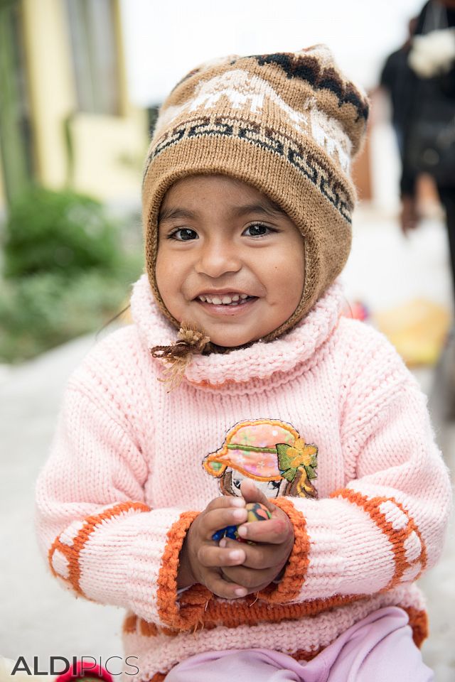 Little kids from Peru