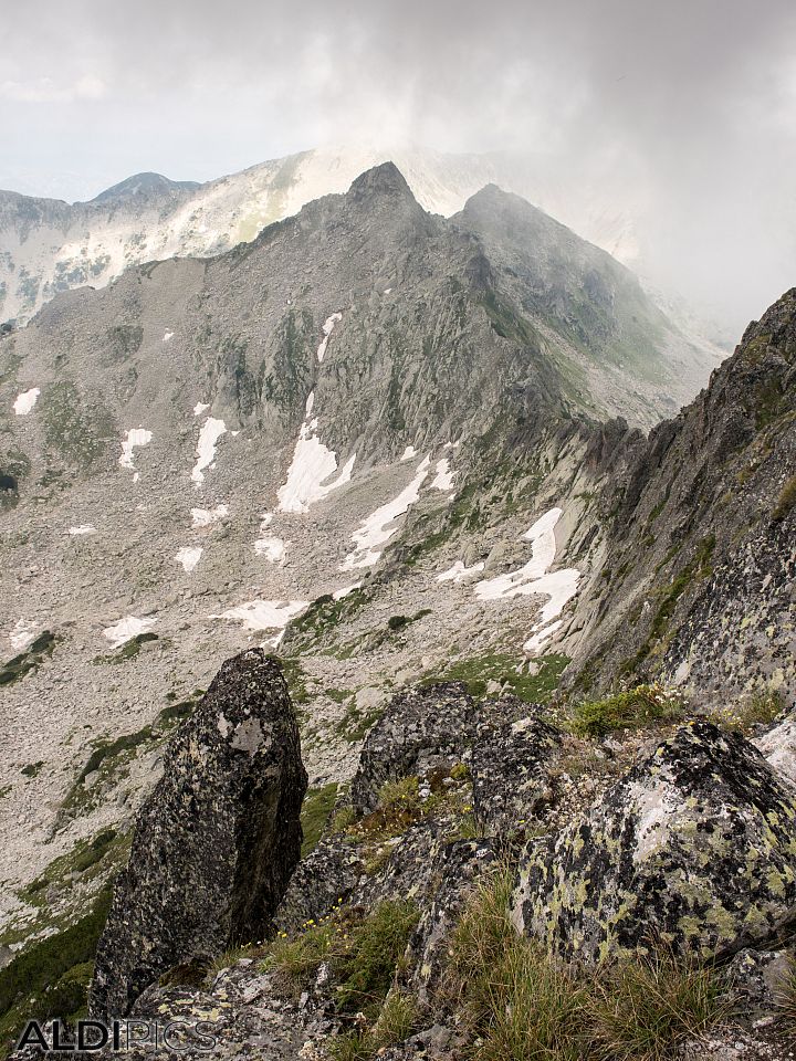 Peaks above the Tevno lake