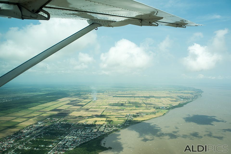 Flight over Georgetown