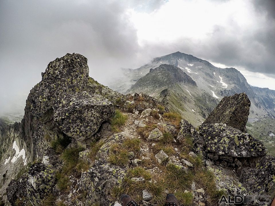 Peaks above the Tevno lake